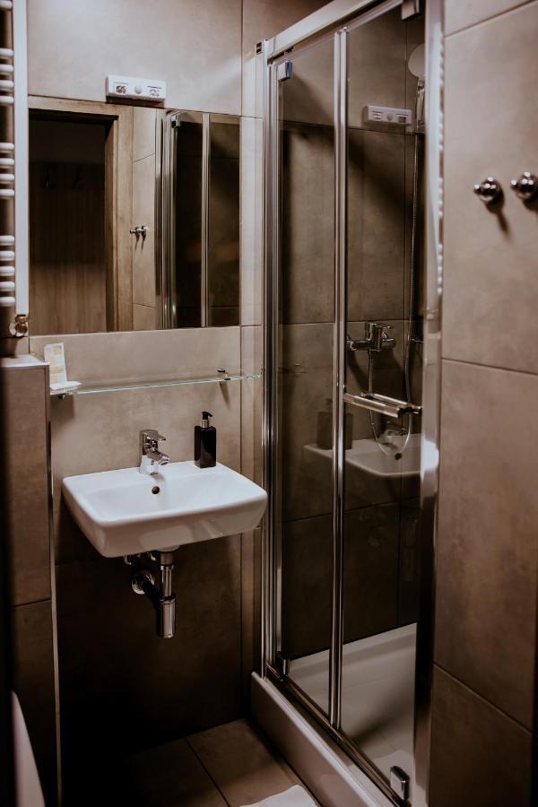 Hotel Greys Polonia Zasutowo Buitenkant foto